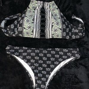 Cupshe tribal design bikini